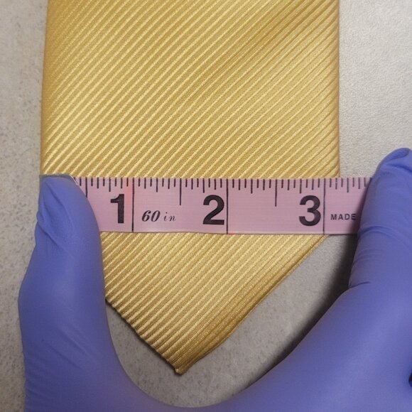 Geoffrey Beene yellow / gold tie - Picture 2 of 2